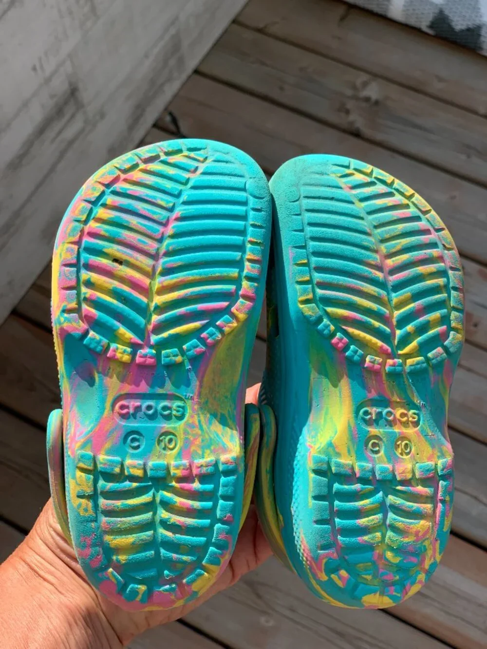 Crocs Clogs Toddler C 10 Classic Marbled Blue Pink Charms Slip On Beach Sandals